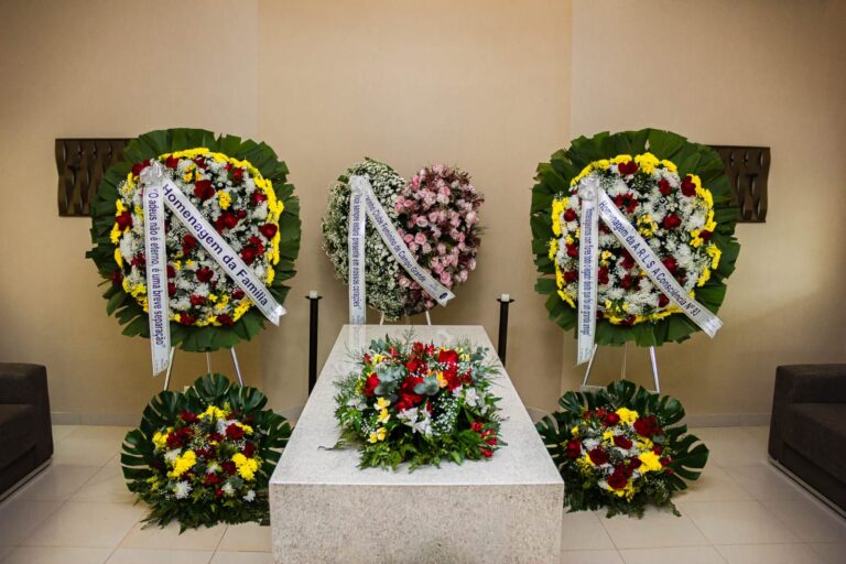 Composée Familiares e Amigos